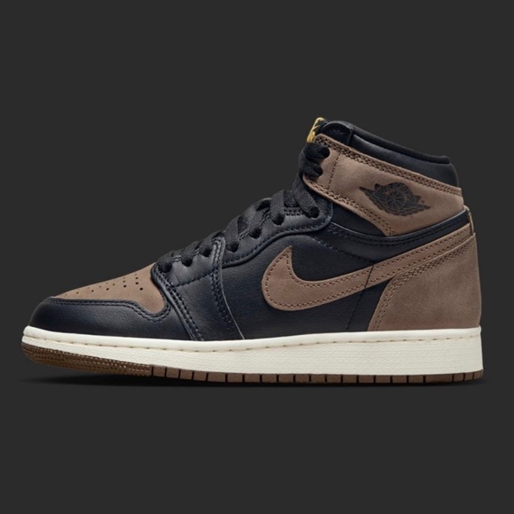 AIR JORDAN RETRO 1 PALOMINO - NEW - SIZE 5Y - Picture 1 of 3